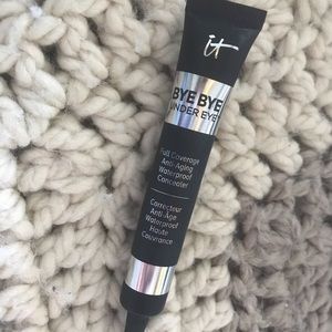 IT bye bye under eye concealer